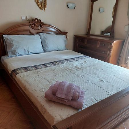 Artemis Residence 弗隆塔多斯 外观 照片